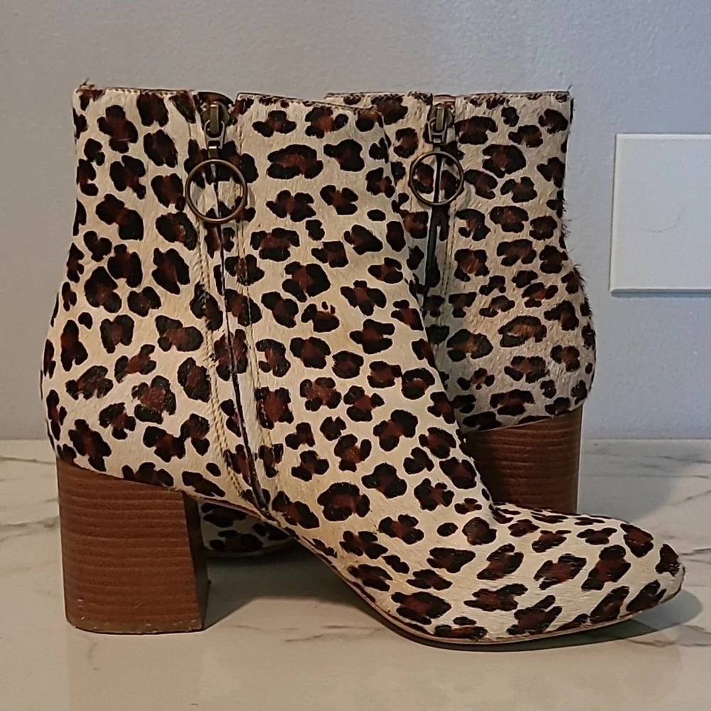 ABLE Leather Calfhair Leopard Print Chucky Block Heels Ankle Boots Booties Wmn 9